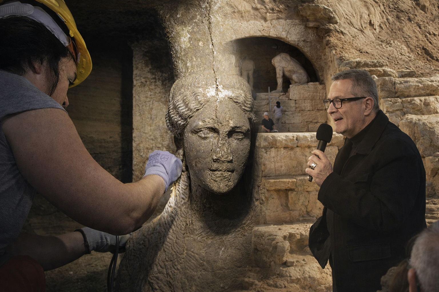  Τύμβος Καστά: Δώδεκα χρόνια μετά, τα ερωτήματα παραμένουν