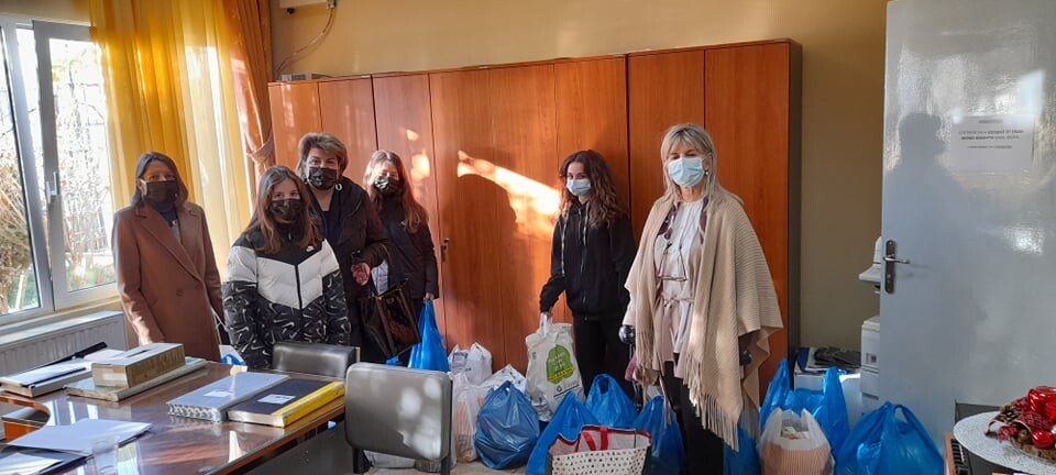 Δέματα αγάπης σε συμπολίτες μας από την ΕΓΕ Σερρών | Καθημερινός Παρατηρητής